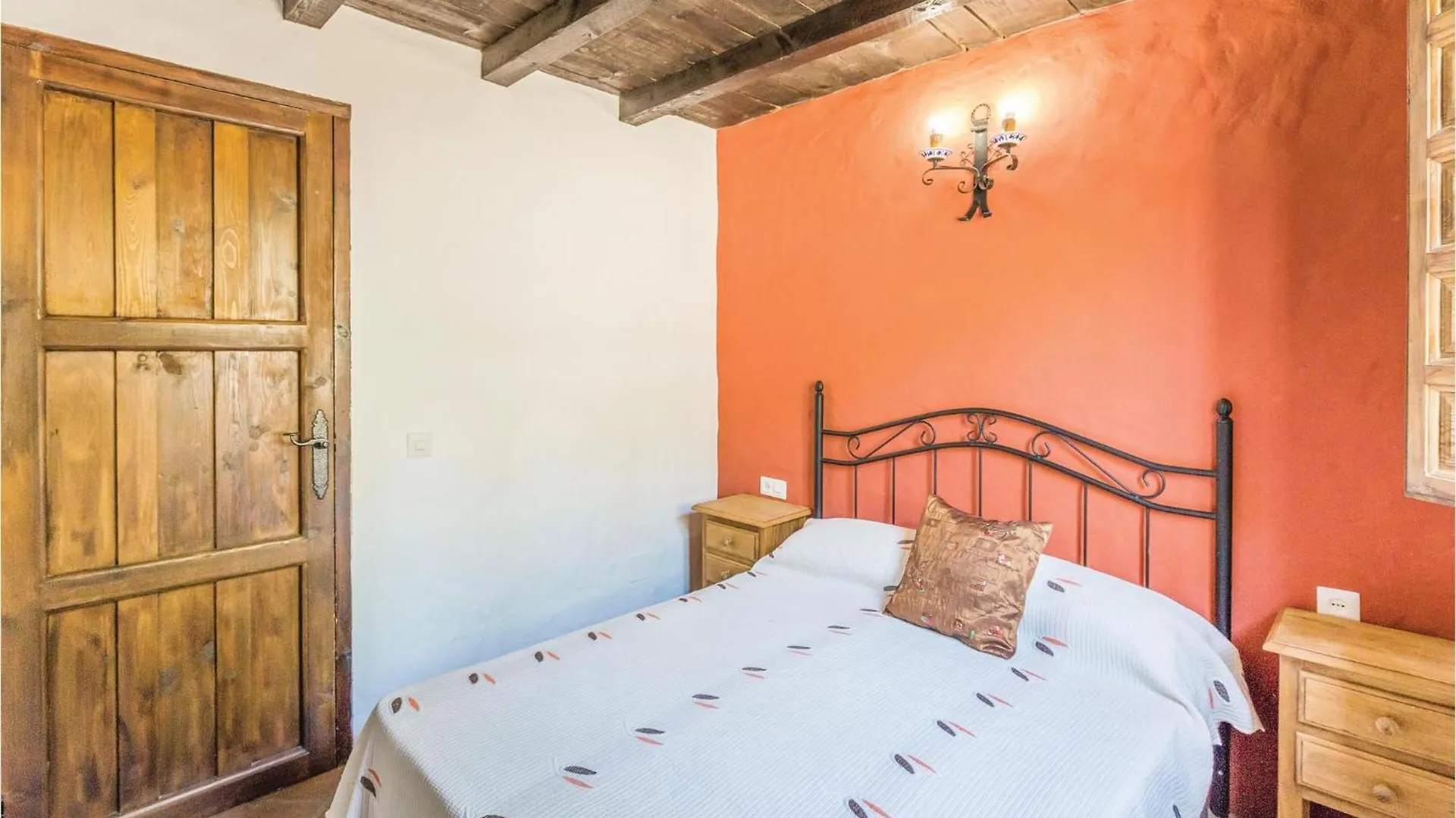 Nice Home In El Borge With Wifi